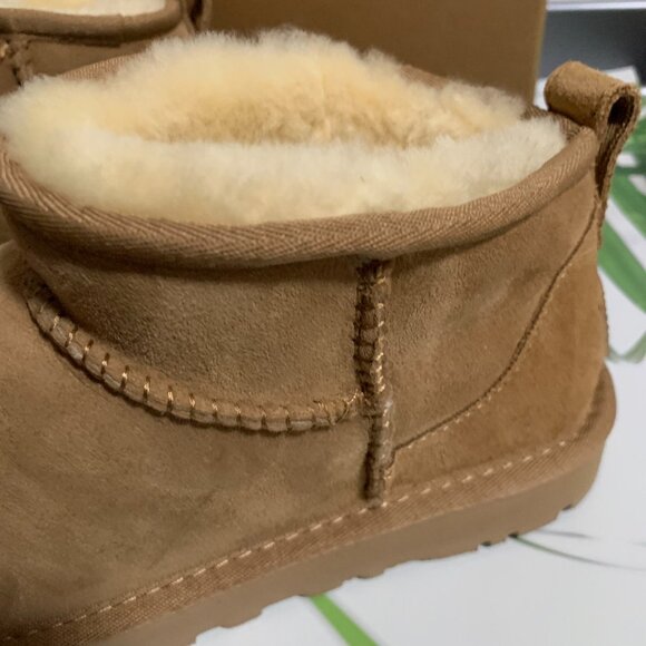 Brand New UGG Classic Ultra Mini Boot for Women🥰 - Picture 3 of 6